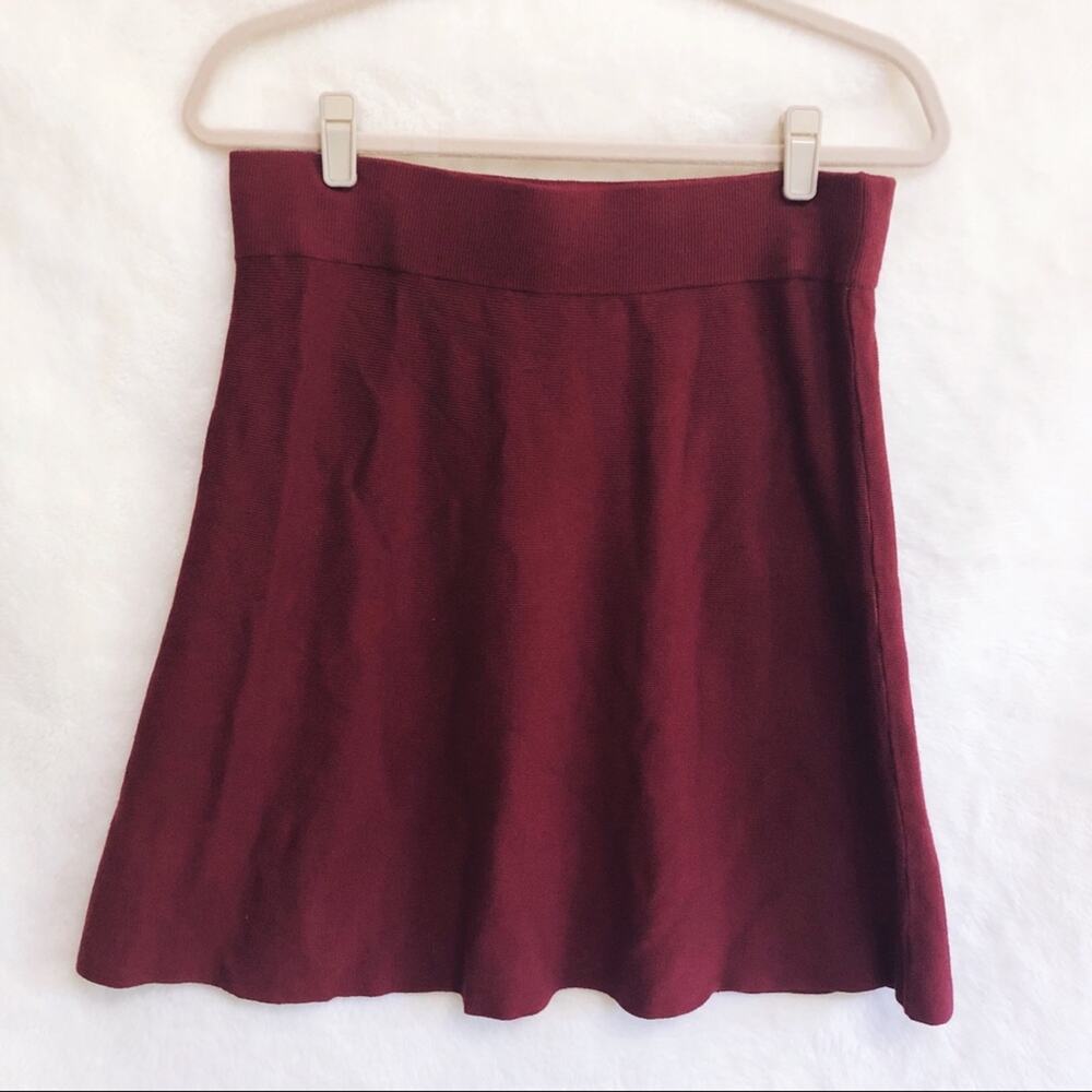 LOFT Crimson Red Sweater Flippy Skirt - Picture 7 of 12